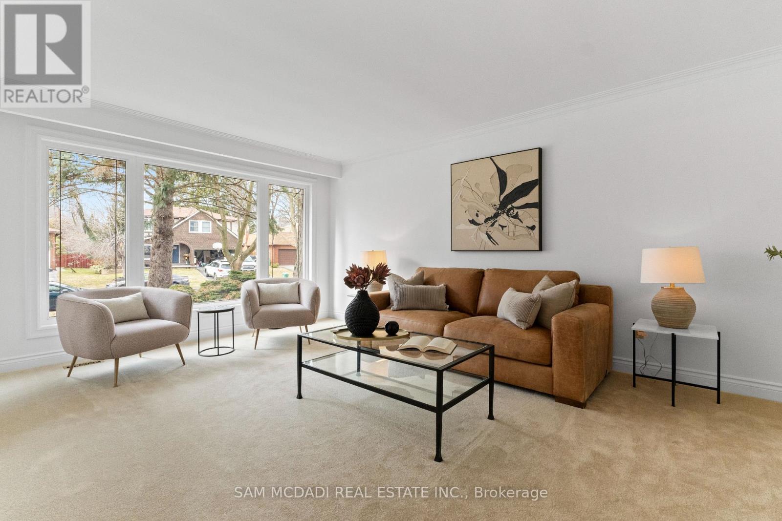 1653 Sherwood Forrest Circle, Mississauga, Ontario  L5K 2G8 - Photo 4 - W12940960