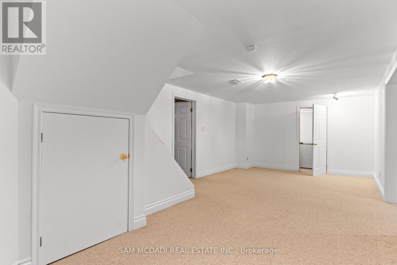 1653 Sherwood Forrest Circle, Mississauga, Ontario  L5K 2G8 - Photo 41 - W12940960