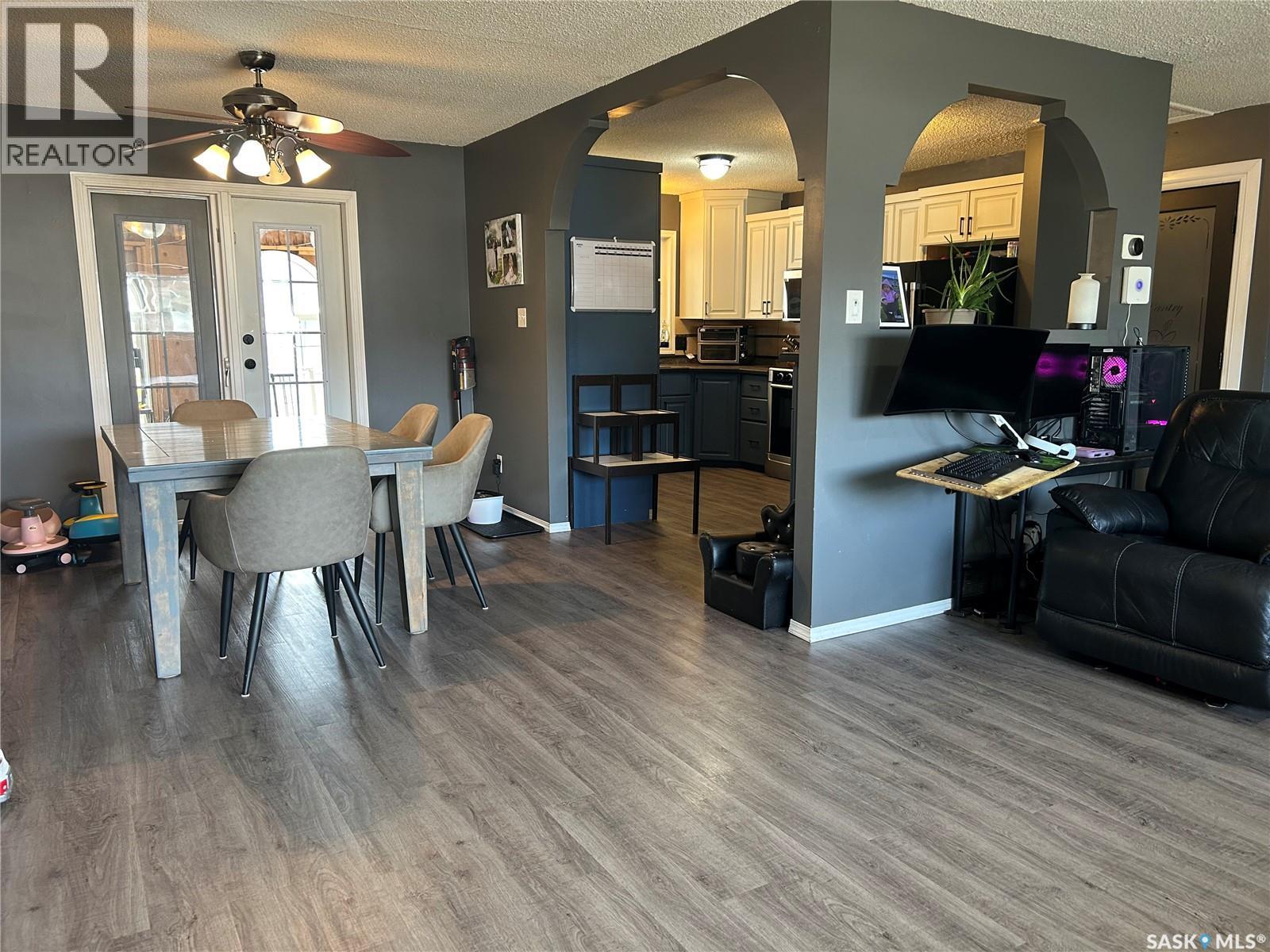 488 Willow Bay, Estevan, Saskatchewan  S4A 2G4 - Photo 7 - SK031633