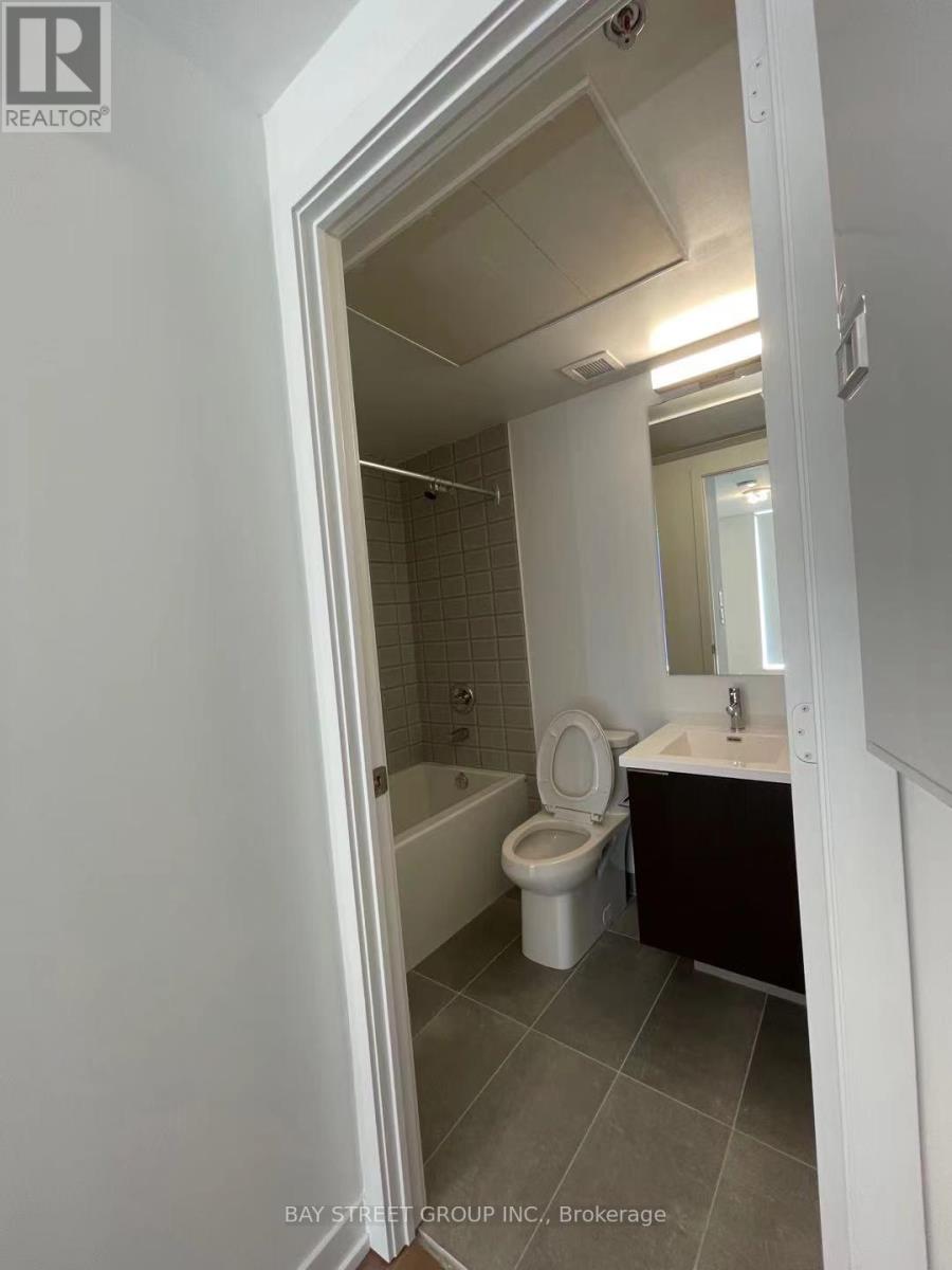 2808 - 203 College Street, Toronto, Ontario  M5T 0C8 - Photo 5 - C12866720