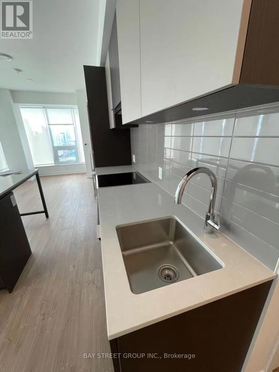 2808 - 203 College Street, Toronto, Ontario  M5T 0C8 - Photo 3 - C12866720