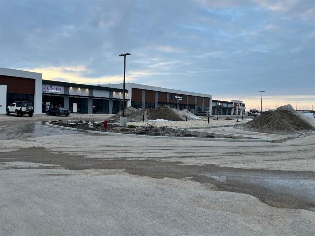 104 205 Lucas Avenue, Winnipeg, Manitoba  R2R 3B7 - Photo 1 - 202605920