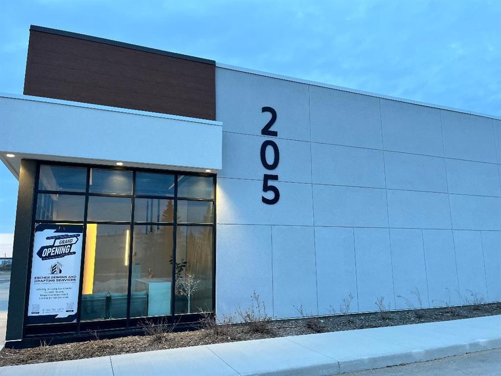 104 205 Lucas Avenue, Winnipeg, Manitoba  R2R 3B7 - Photo 4 - 202605920