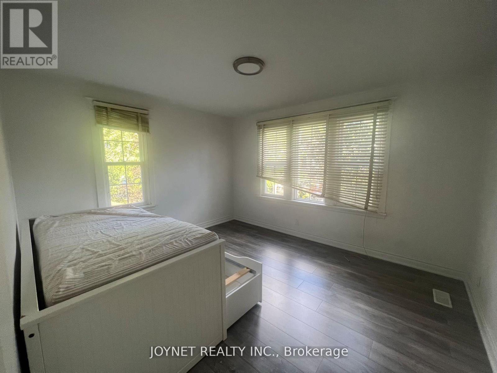 78 North Oval, Hamilton, Ontario  L8S 3Y8 - Photo 8 - X12940988