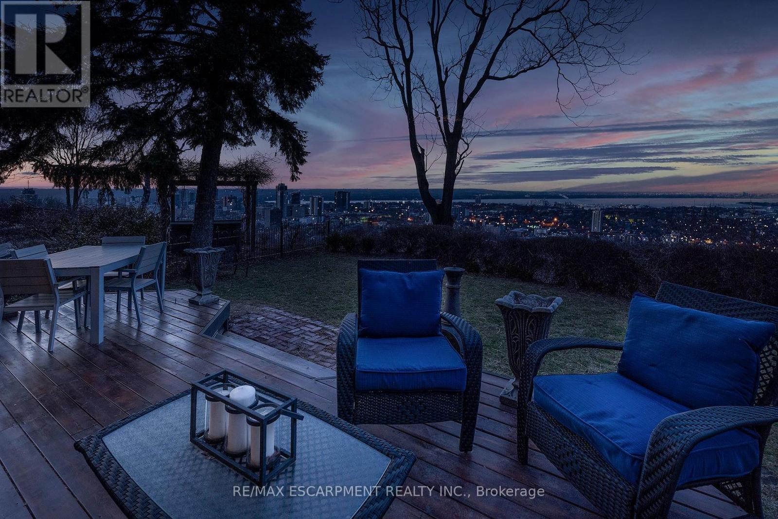 47 Mountain Park Avenue, Hamilton, Ontario  L9A 1A1 - Photo 25 - X12751610