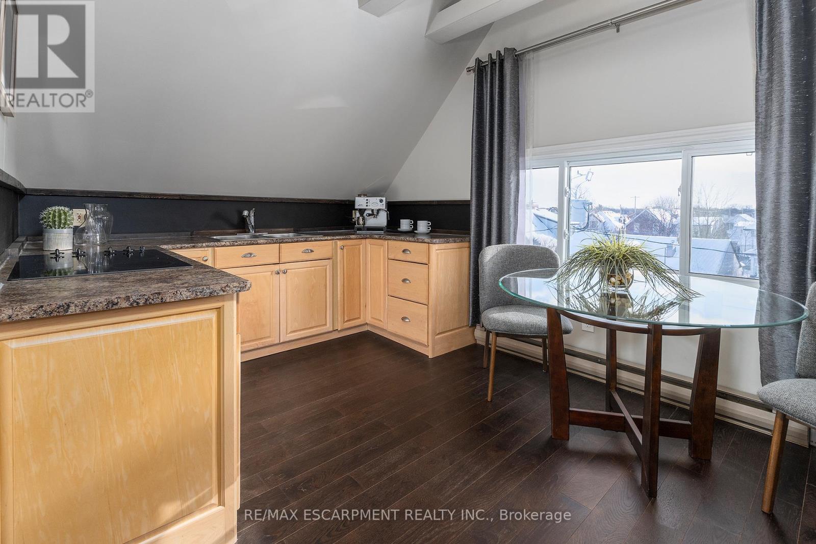 47 Mountain Park Avenue, Hamilton, Ontario  L9A 1A1 - Photo 20 - X12751610