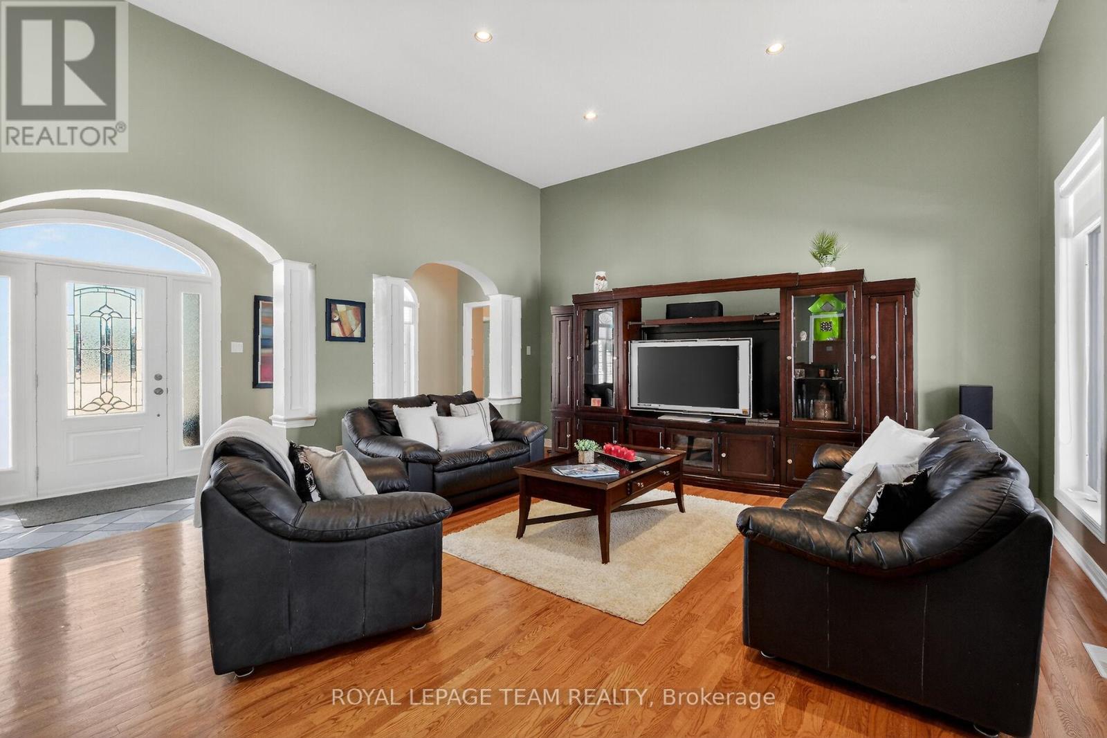 1611 Landel Drive, Ottawa, Ontario  K2W 1C2 - Photo 13 - X12803454