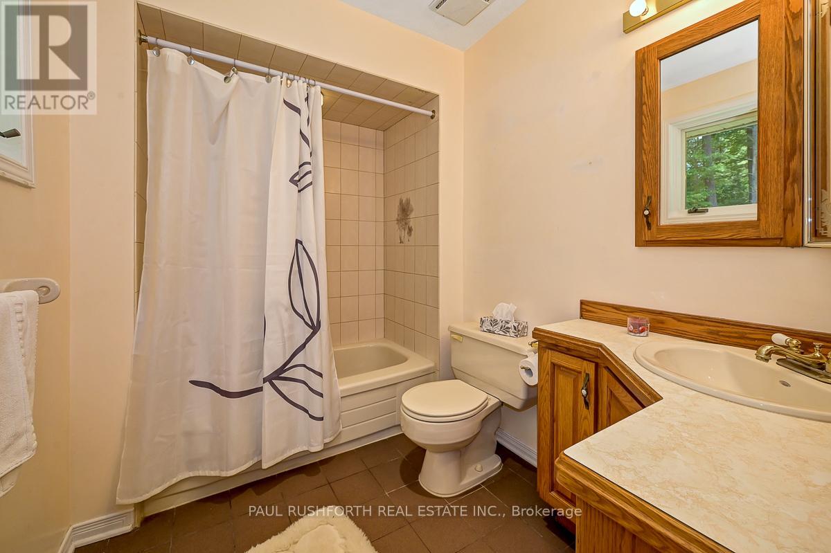 136 Grey Stone Drive, Ottawa, Ontario  K0A 1L0 - Photo 14 - X12940474