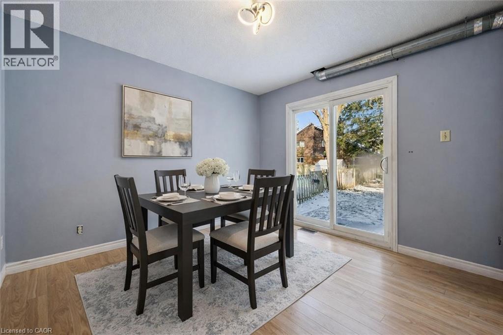 105 Churchill Street, Waterloo, Ontario  N2L 2X1 - Photo 4 - 40812674