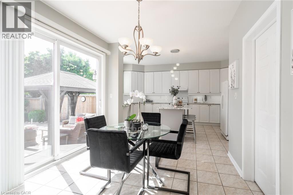 2194 Austin Court, Burlington, Ontario  L7L 6V6 - Photo 11 - 40814196