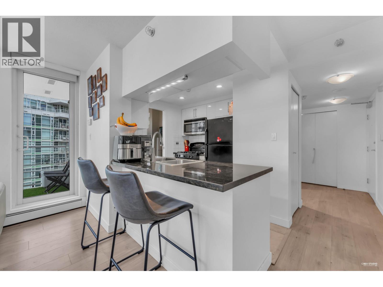 1506 1199 Marinaside Crescent, Vancouver, British Columbia  V6Z 2Y2 - Photo 15 - R3105428