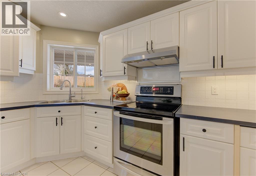 179 Bridgewater Crescent, Waterloo, Ontario  N2T 2M3 - Photo 14 - 40815350