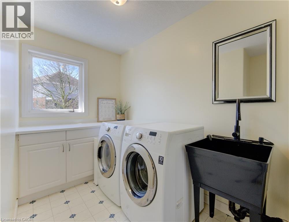 179 Bridgewater Crescent, Waterloo, Ontario  N2T 2M3 - Photo 34 - 40815350