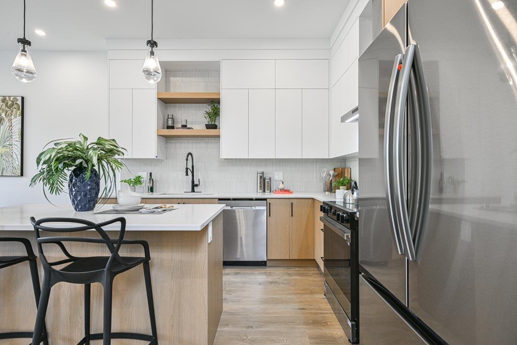 10739 Vista Place, Delta, British Columbia  V4C 6Y8 - Photo 4 - R3105050