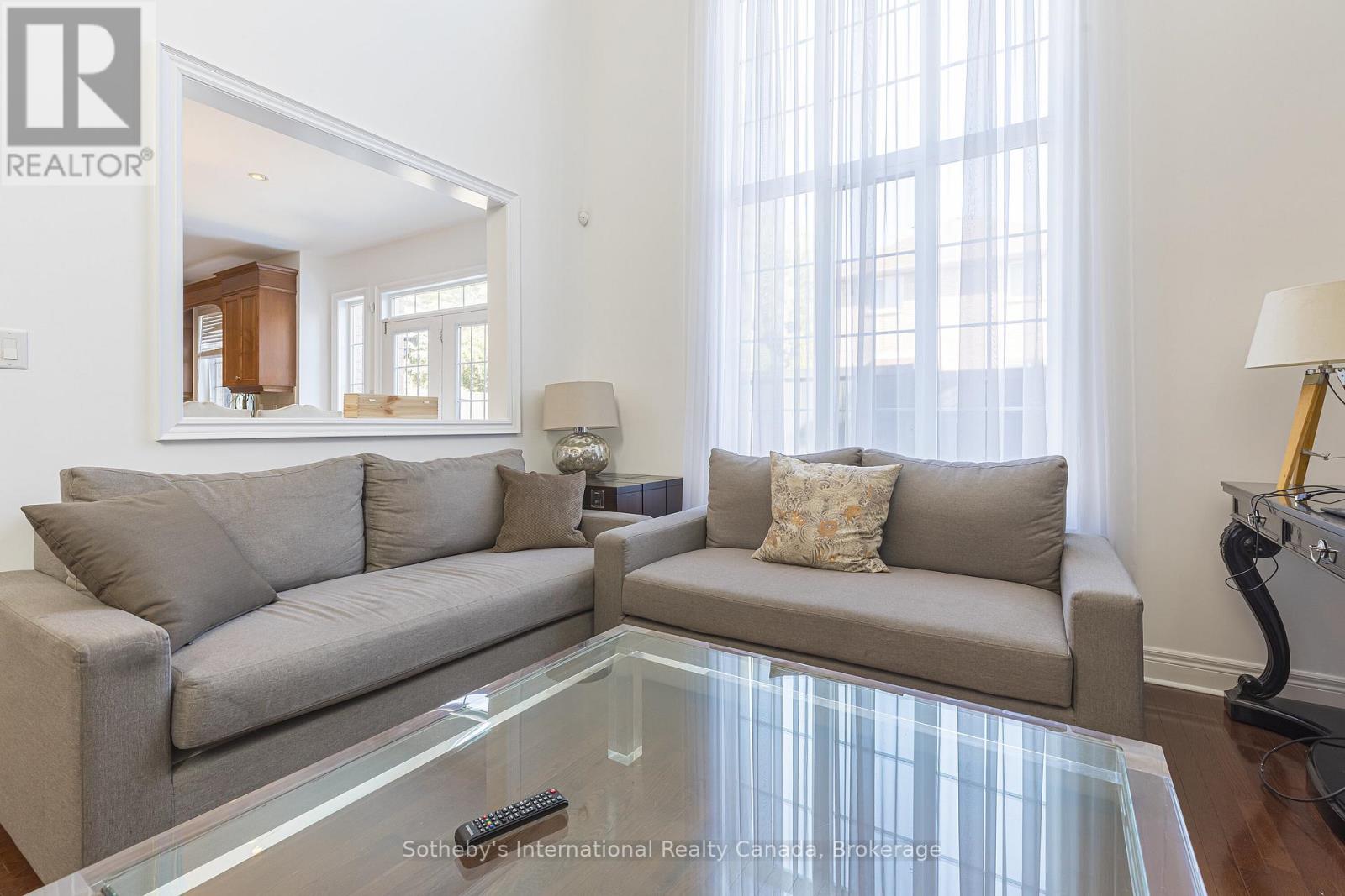 2472 Upper Valley Crescent, Oakville, Ontario  L6H 7P2 - Photo 17 - W12941080