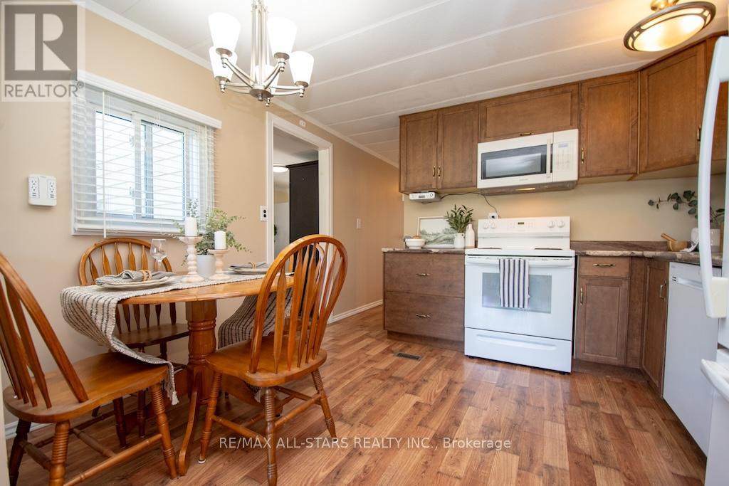 7 Marlene Drive, Kawartha Lakes, Ontario  L0A 1A0 - Photo 10 - X12368258