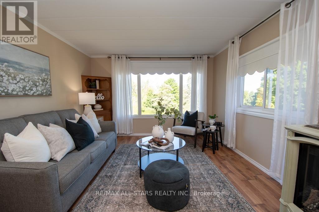 7 Marlene Drive, Kawartha Lakes, Ontario  L0A 1A0 - Photo 5 - X12368258