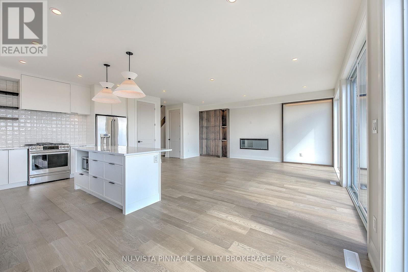 6517 Heathwoods Avenue, London South, Ontario  N6P 0J7 - Photo 13 - X12940282