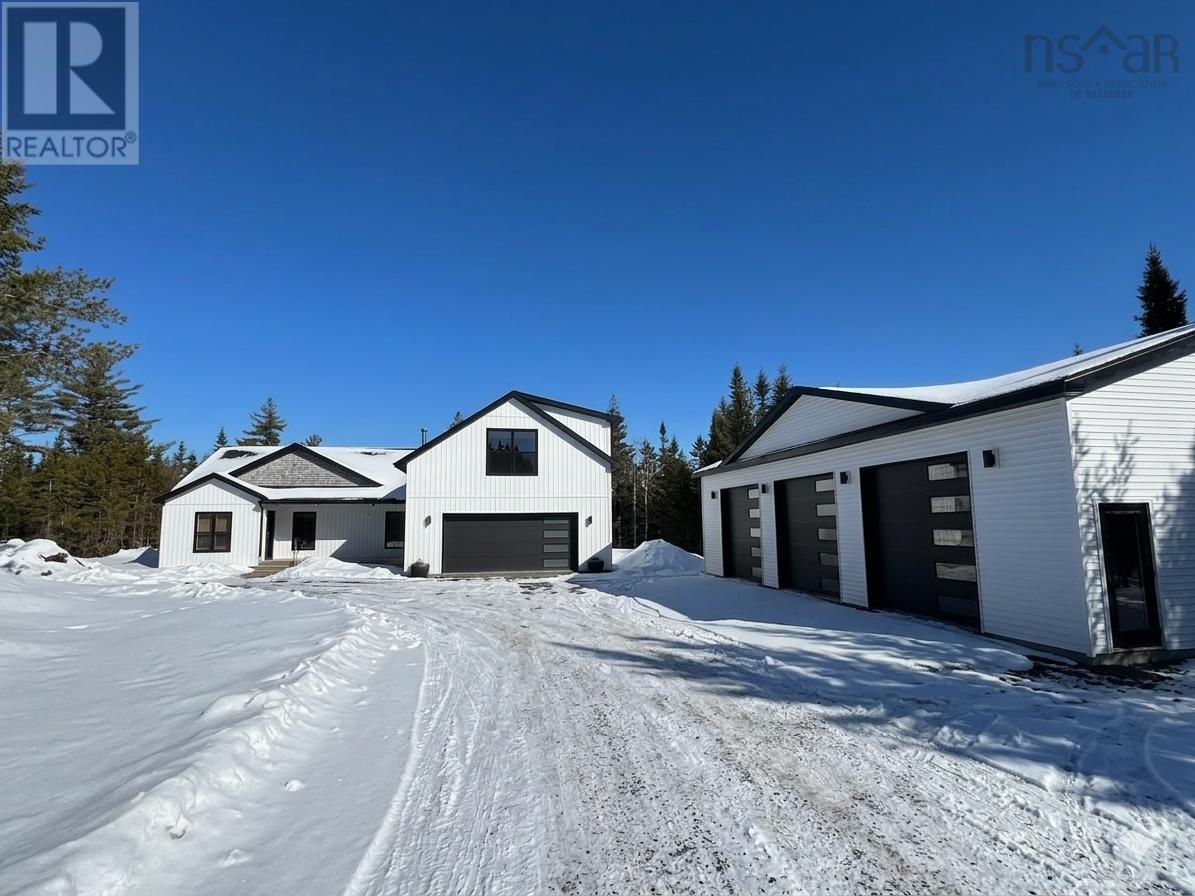 20 Sunview Crescent, East Uniacke, Nova Scotia