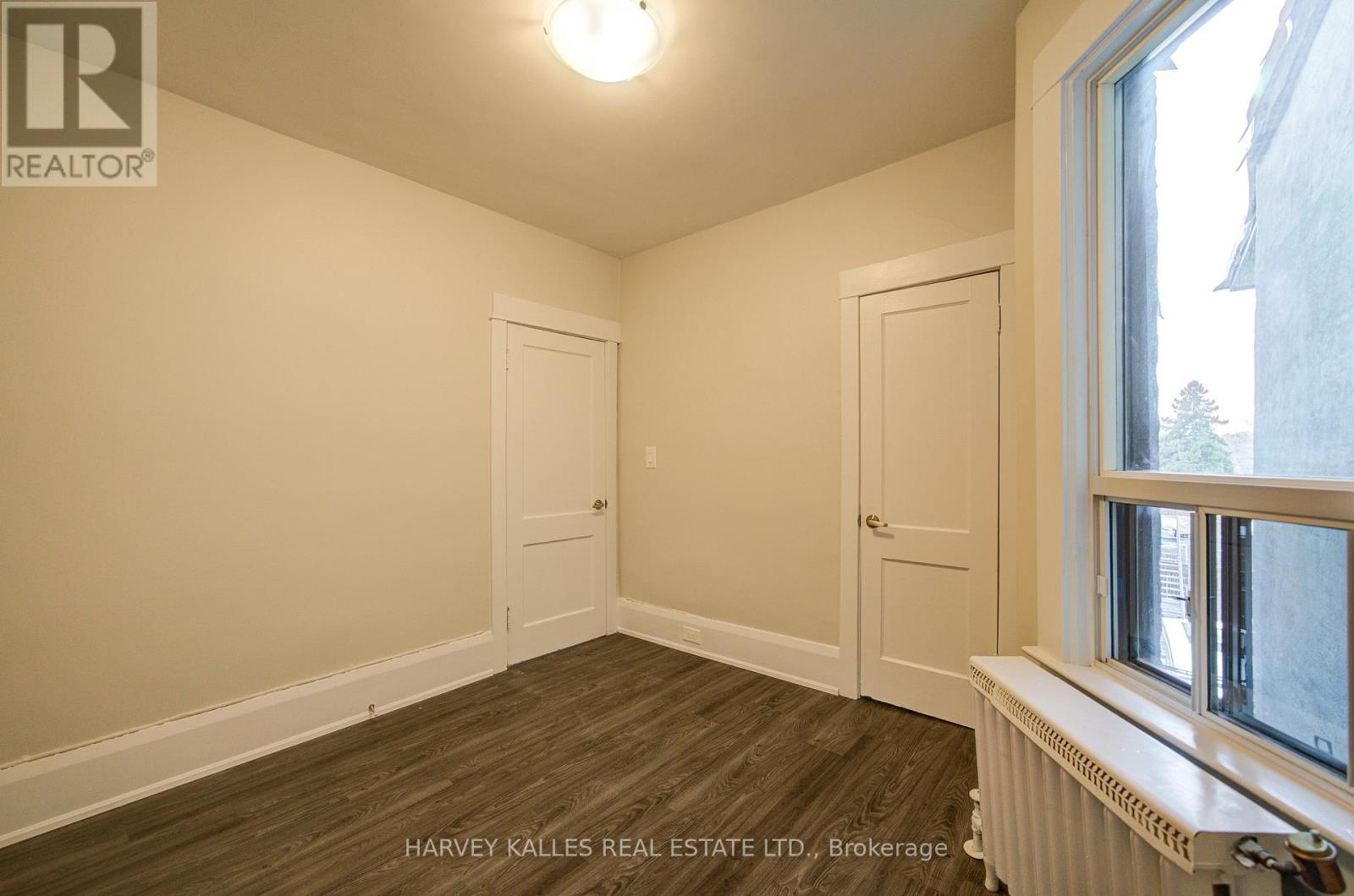 4 - 1074 St Clair Avenue W, Toronto, Ontario  M6E 3H3 - Photo 15 - C12941014
