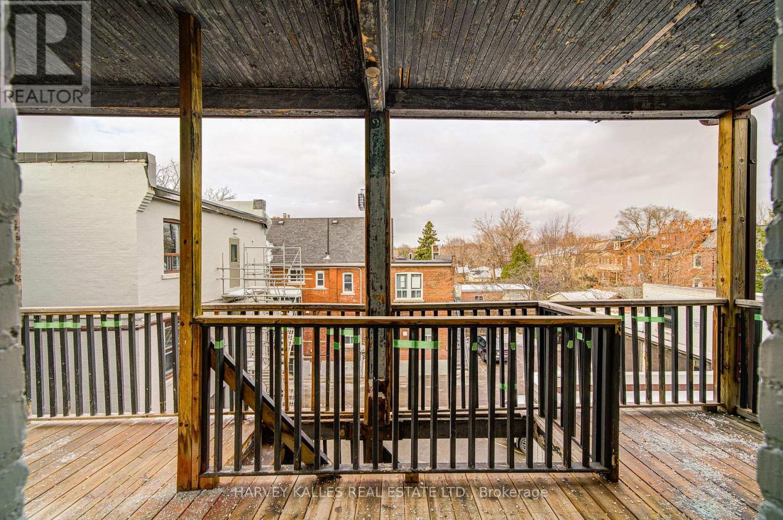 4 - 1074 St Clair Avenue W, Toronto, Ontario  M6E 3H3 - Photo 35 - C12941014