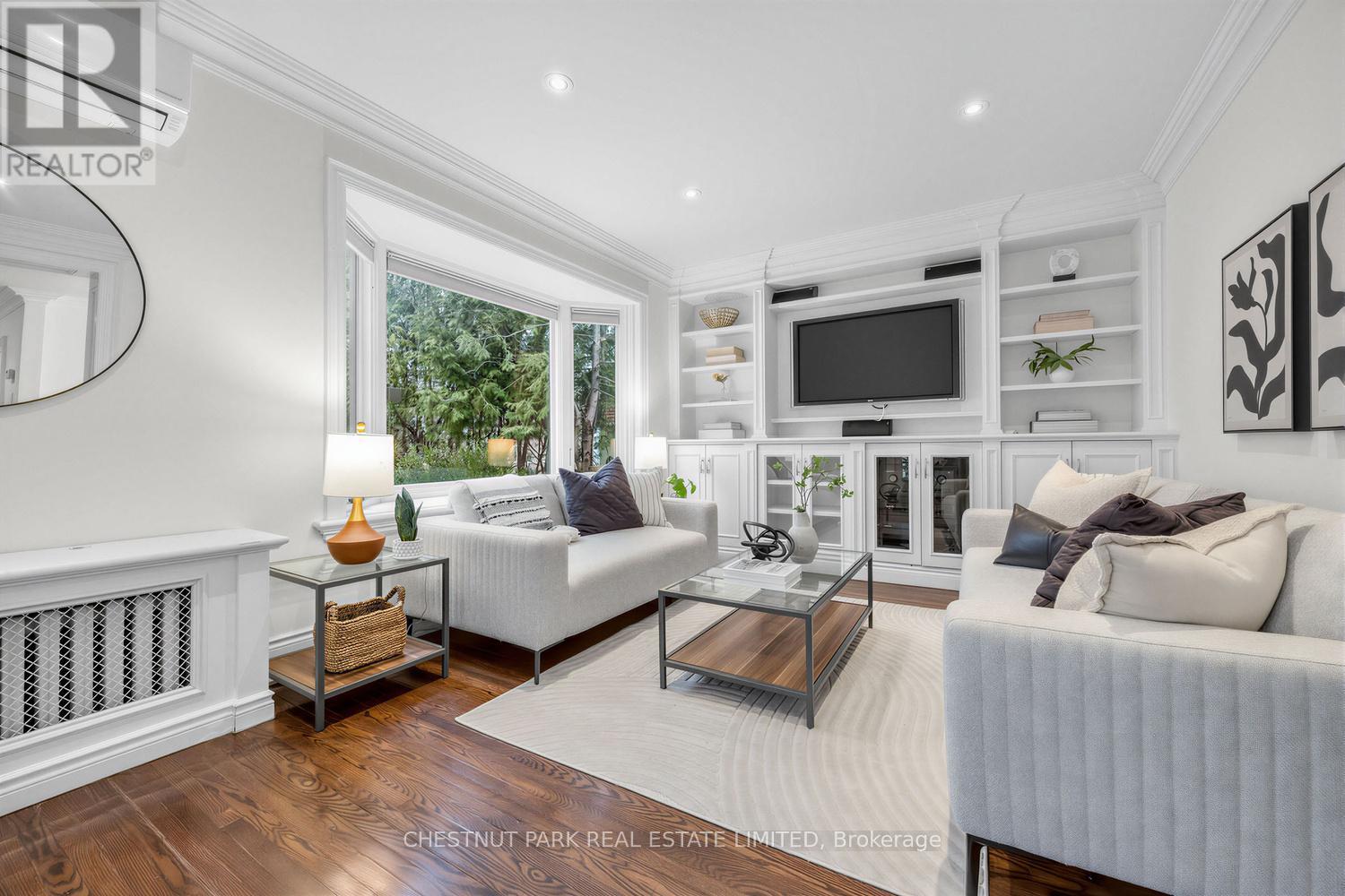 122 Randolph Road, Toronto, Ontario  M4G 3R9 - Photo 12 - C12941046