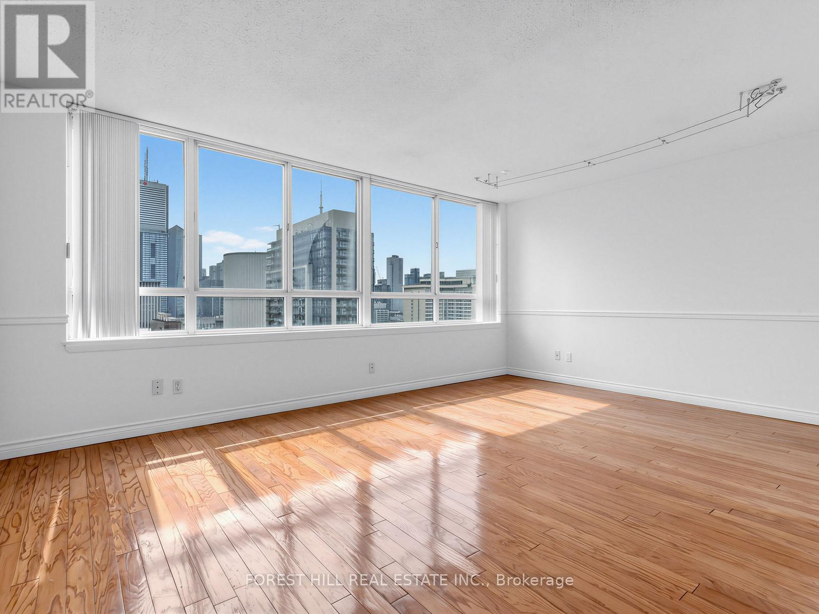 2313 - 633 Bay Street, Toronto, Ontario  M5G 2G4 - Photo 11 - C12941056