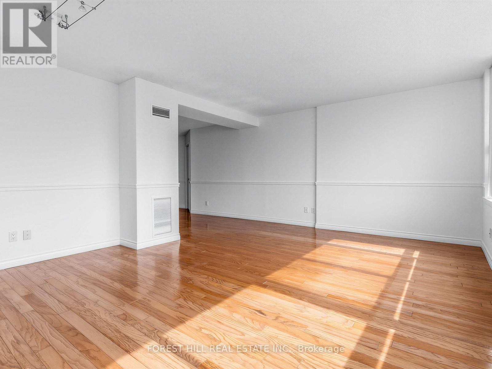 2313 - 633 Bay Street, Toronto, Ontario  M5G 2G4 - Photo 14 - C12941056