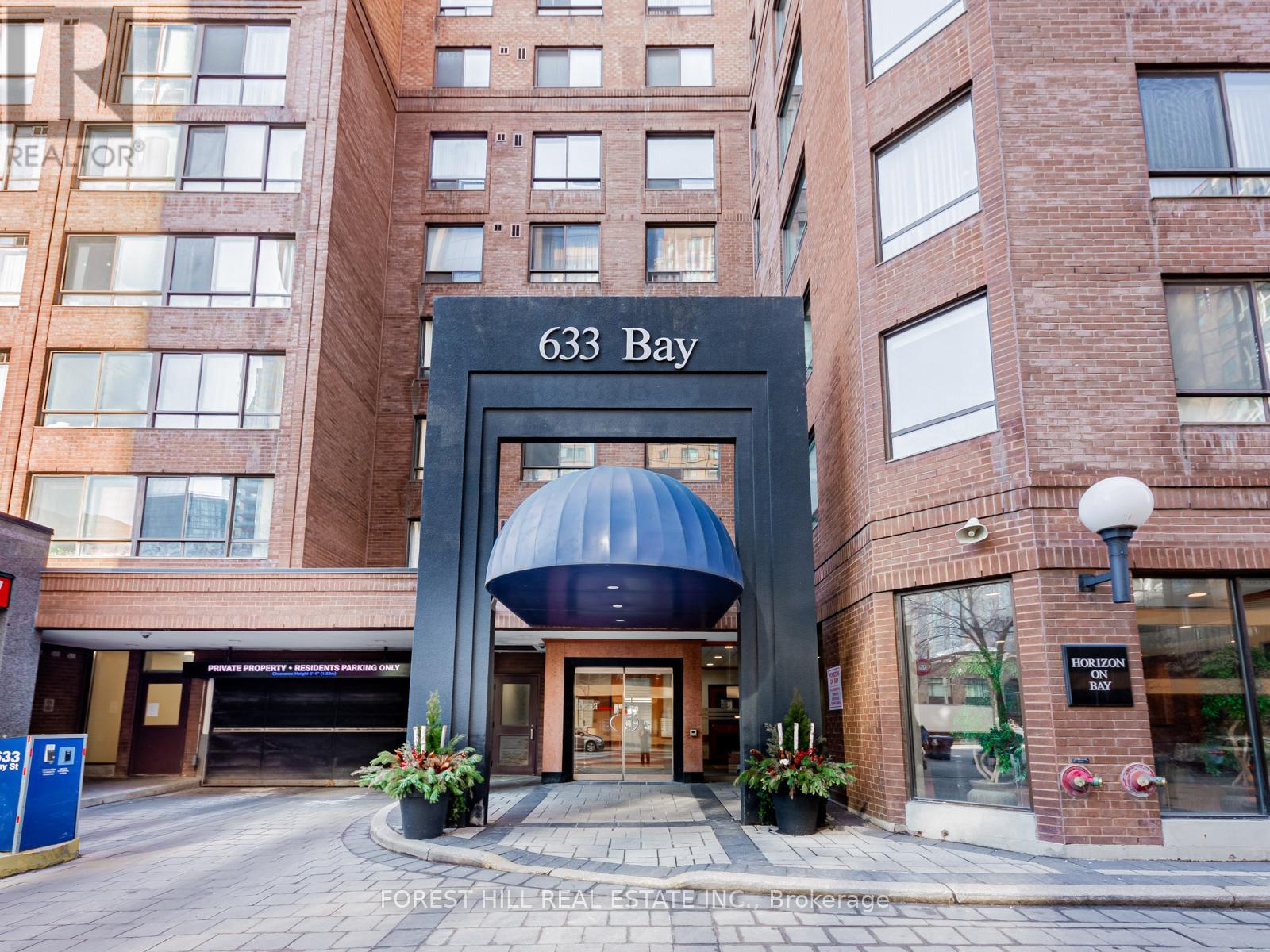2313 - 633 Bay Street, Toronto, Ontario  M5G 2G4 - Photo 2 - C12941056