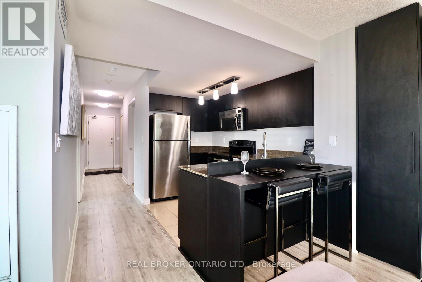 1902 - 381 Front Street, Toronto, Ontario  M5V 3R8 - Photo 14 - C12941140