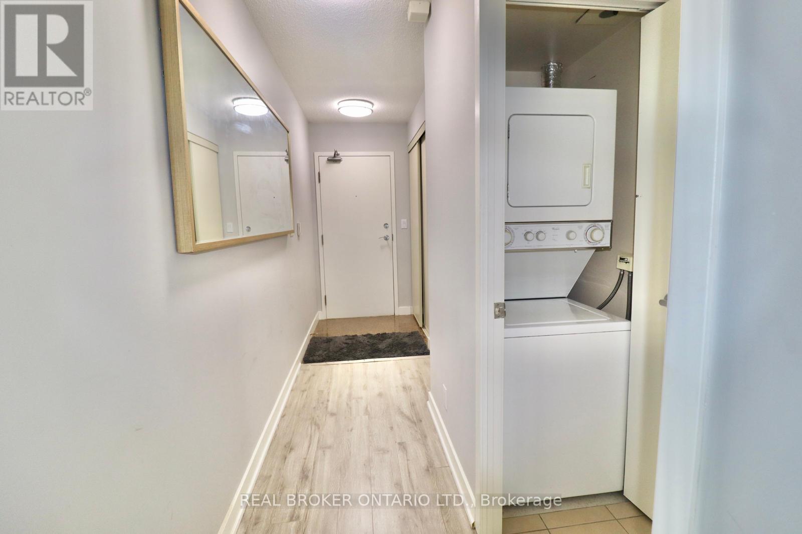 1902 - 381 Front Street, Toronto, Ontario  M5V 3R8 - Photo 19 - C12941140