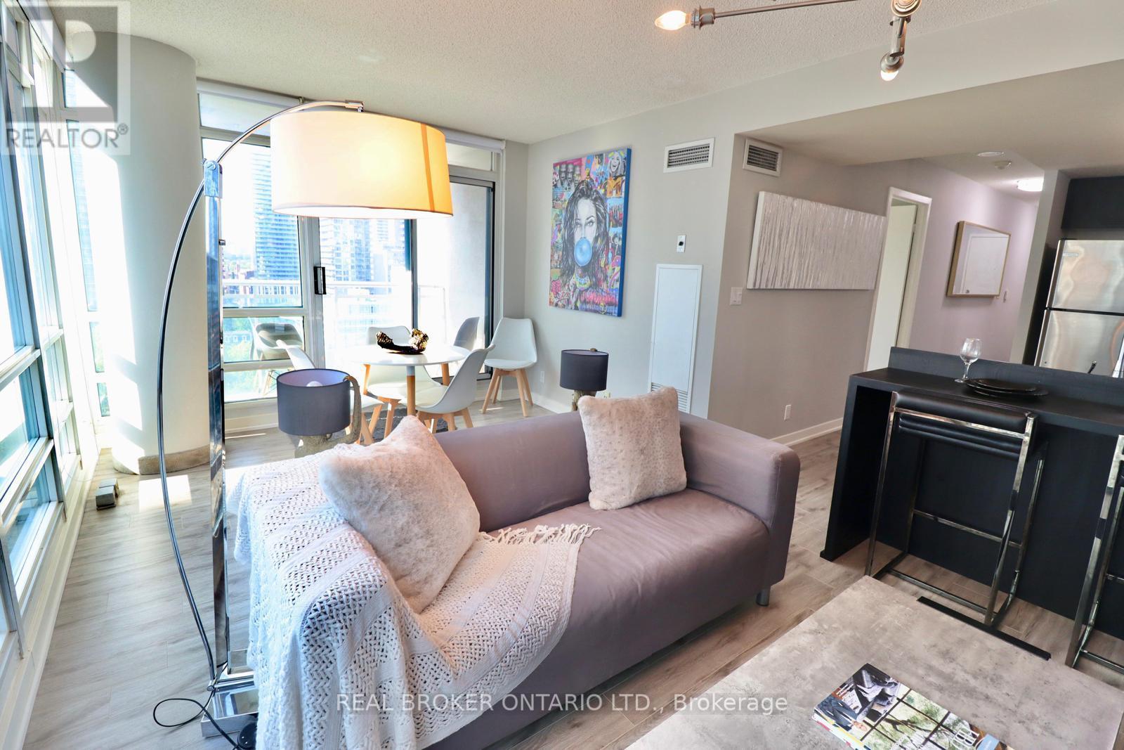 1902 - 381 Front Street, Toronto, Ontario  M5V 3R8 - Photo 30 - C12941140