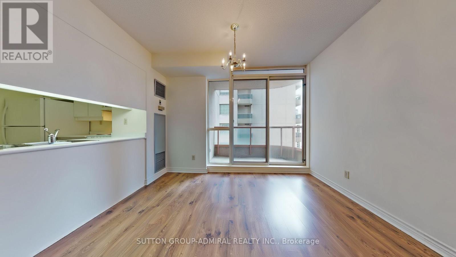2507 - 736 Bay Street, Toronto, Ontario  M5G 1N6 - Photo 10 - C12941200
