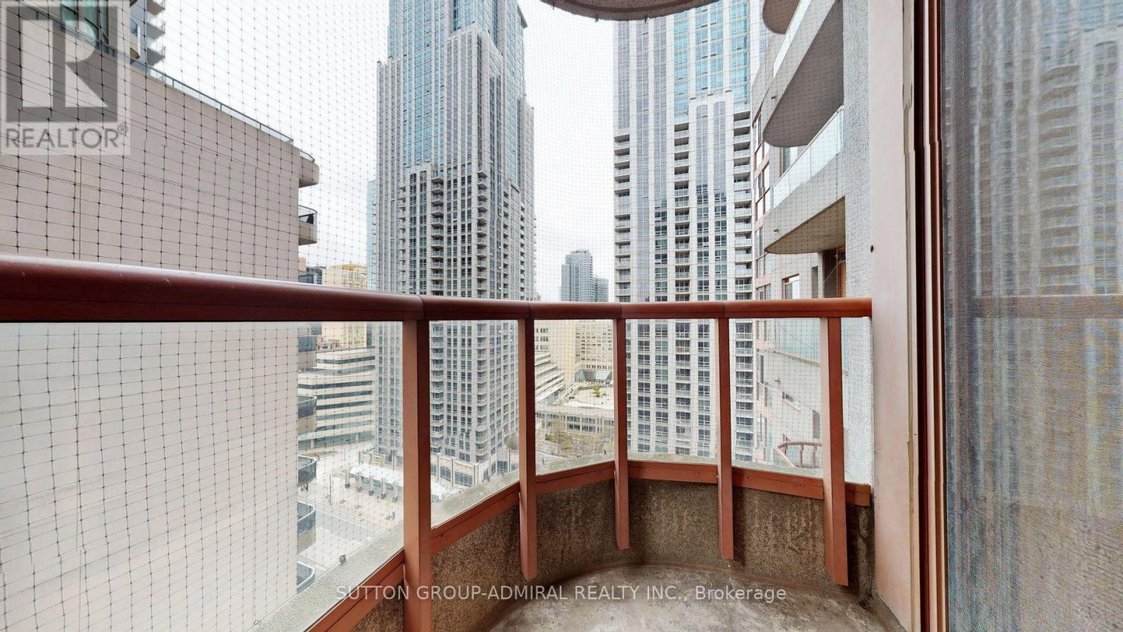 2507 - 736 Bay Street, Toronto, Ontario  M5G 1N6 - Photo 15 - C12941200