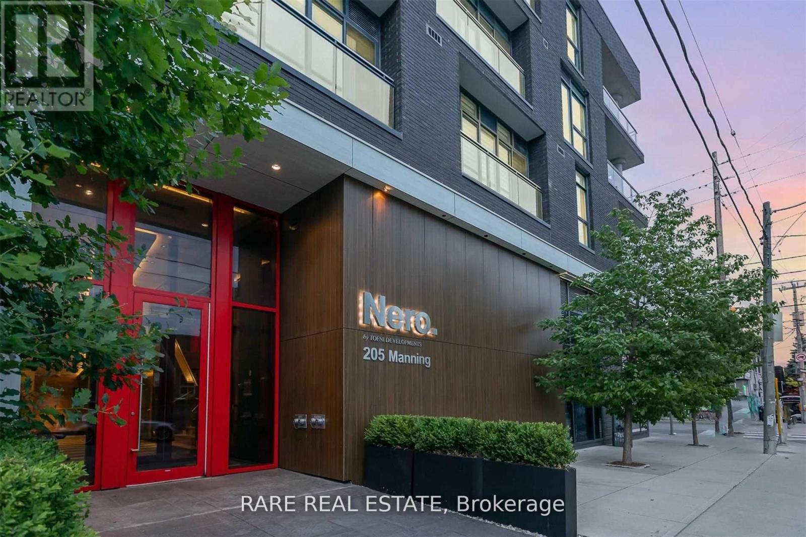 102 - 205 MANNING AVENUE, Toronto, Ontario