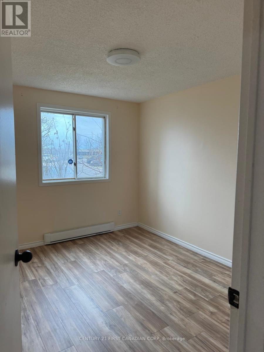 1096 Jalna Boulevard, London South, Ontario  N6E 3B8 - Photo 20 - X12941098