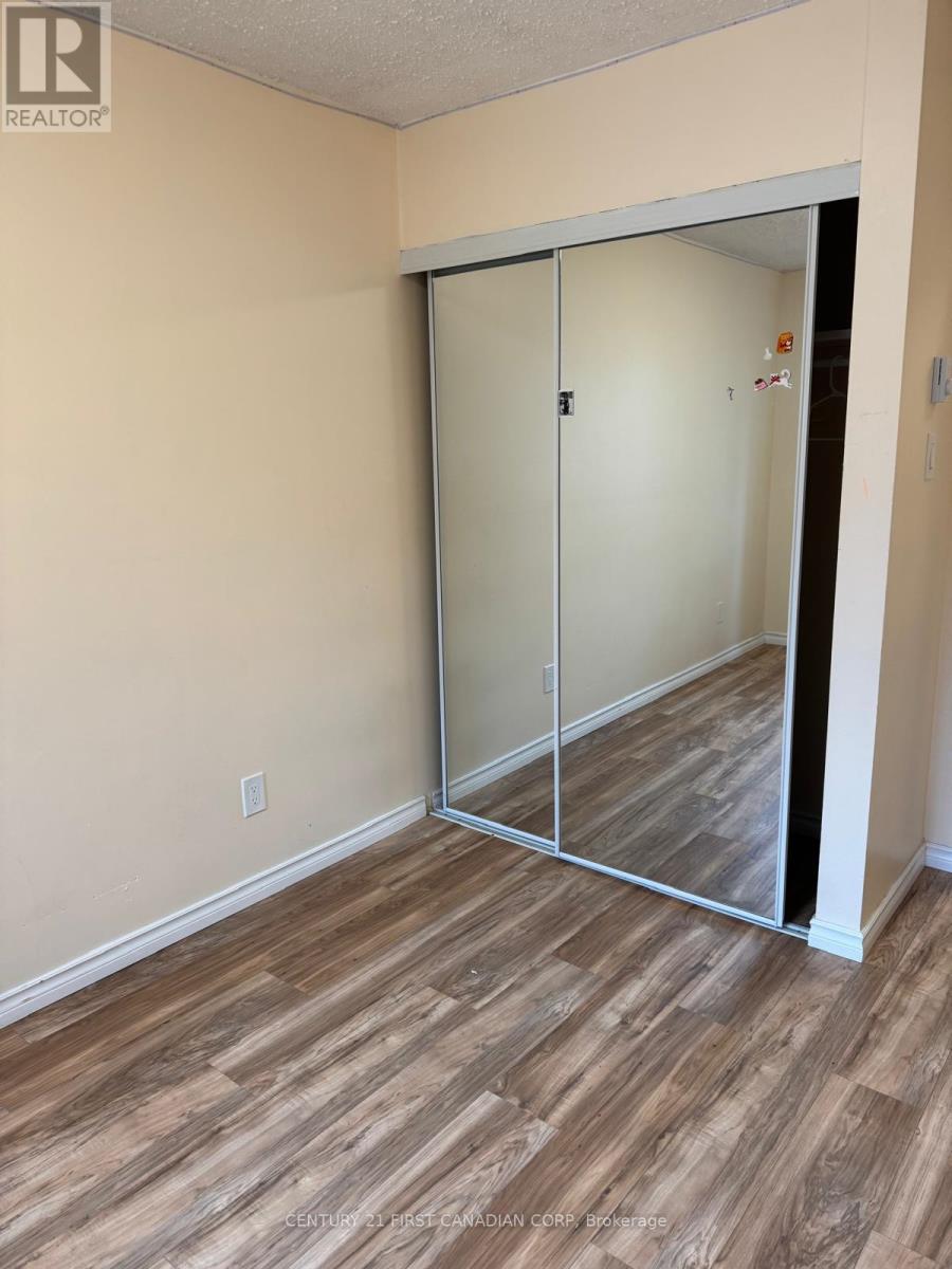 1096 Jalna Boulevard, London South, Ontario  N6E 3B8 - Photo 22 - X12941098