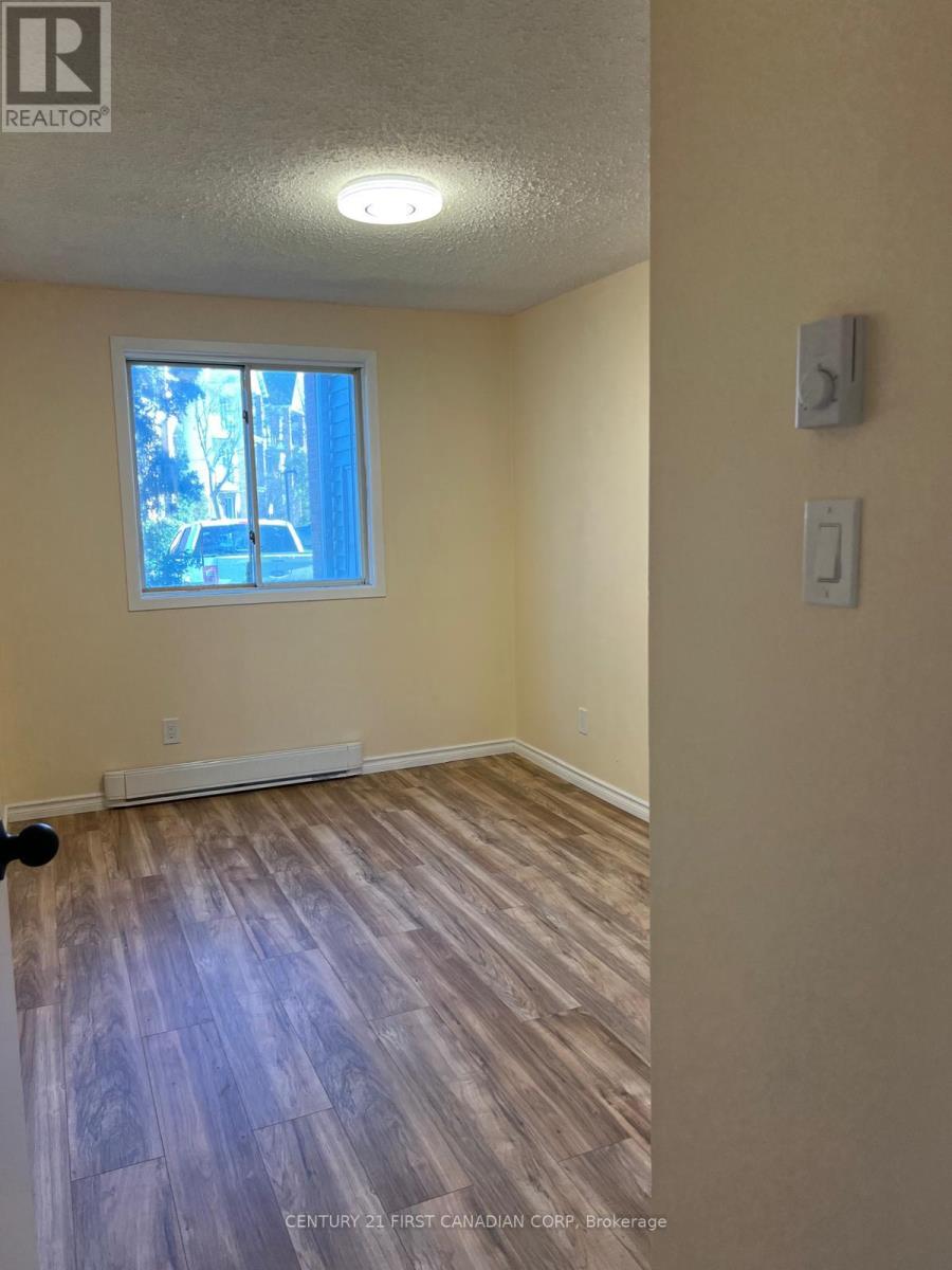 1096 Jalna Boulevard, London South, Ontario  N6E 3B8 - Photo 26 - X12941098