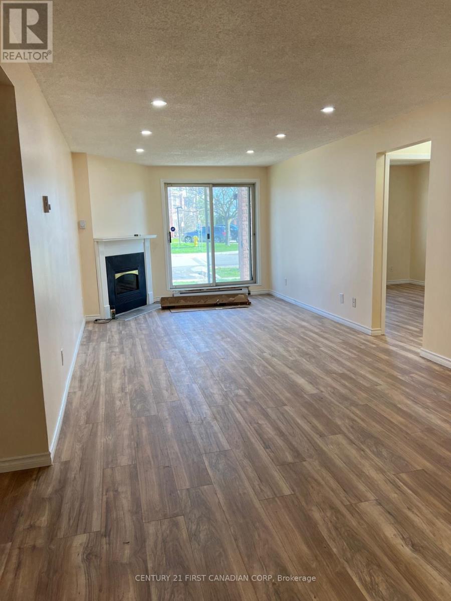 1096 Jalna Boulevard, London South, Ontario  N6E 3B8 - Photo 5 - X12941098