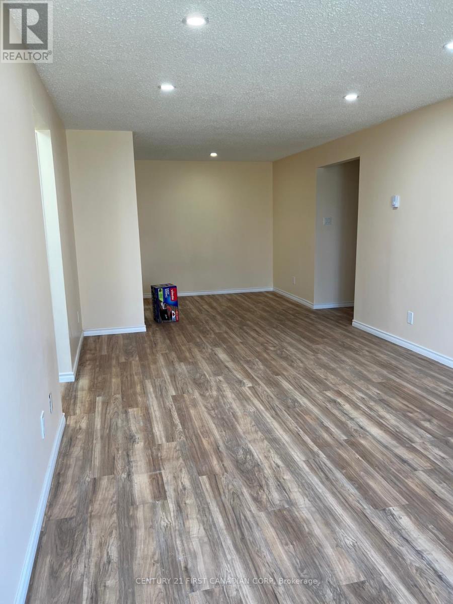 1096 Jalna Boulevard, London South, Ontario  N6E 3B8 - Photo 7 - X12941098