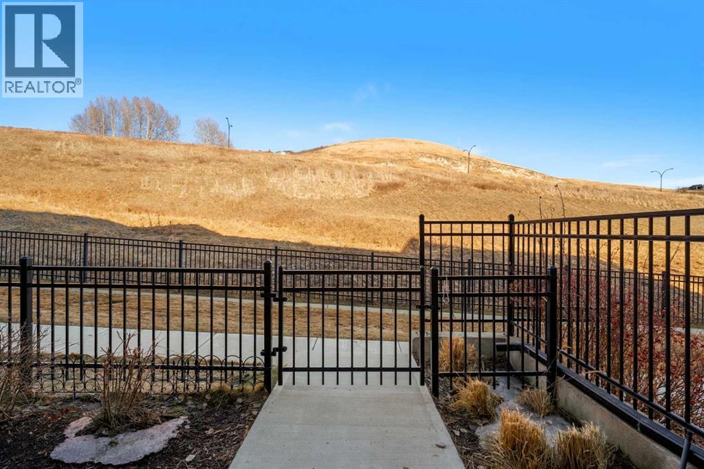 109 Cranbrook Villas Se, Calgary, Alberta  T3M 1Z3 - Photo 4 - A2293808