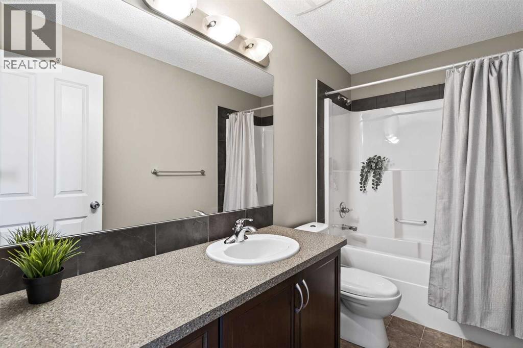 186 Covecreek Place NE, Calgary, Alberta  T3K 0L3 - Photo 33 - A2294333