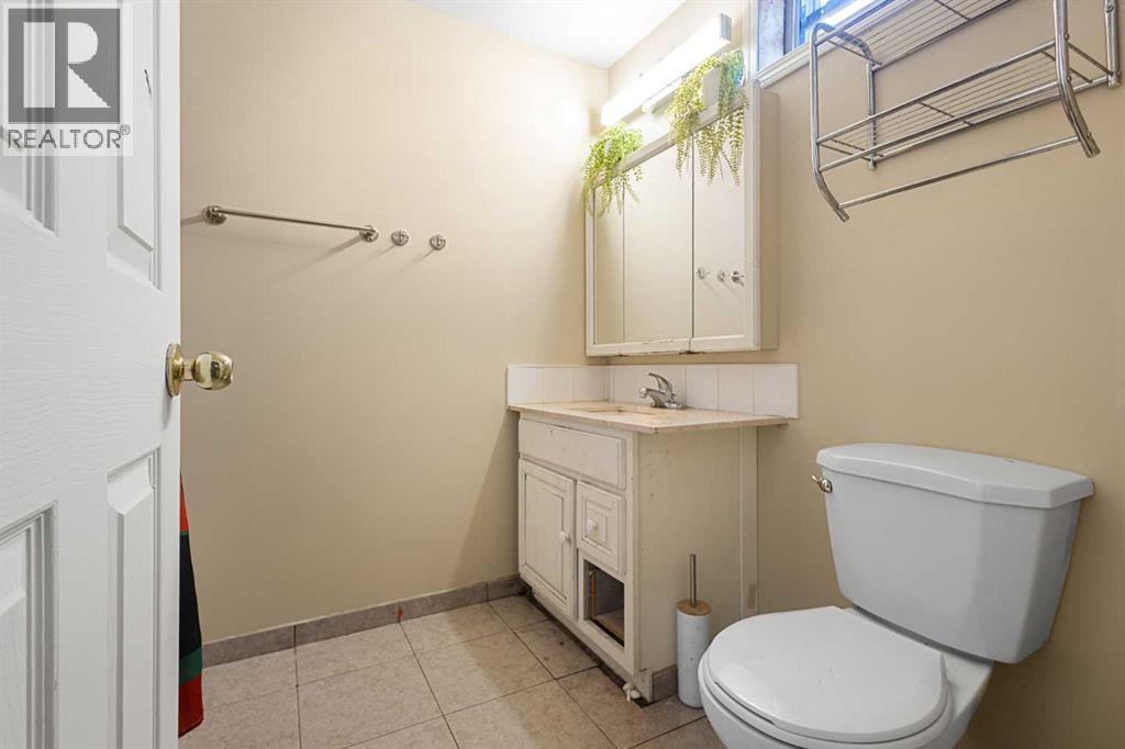 268 Madeira Place Ne, Calgary, Alberta  T2A 5T1 - Photo 28 - A2295798