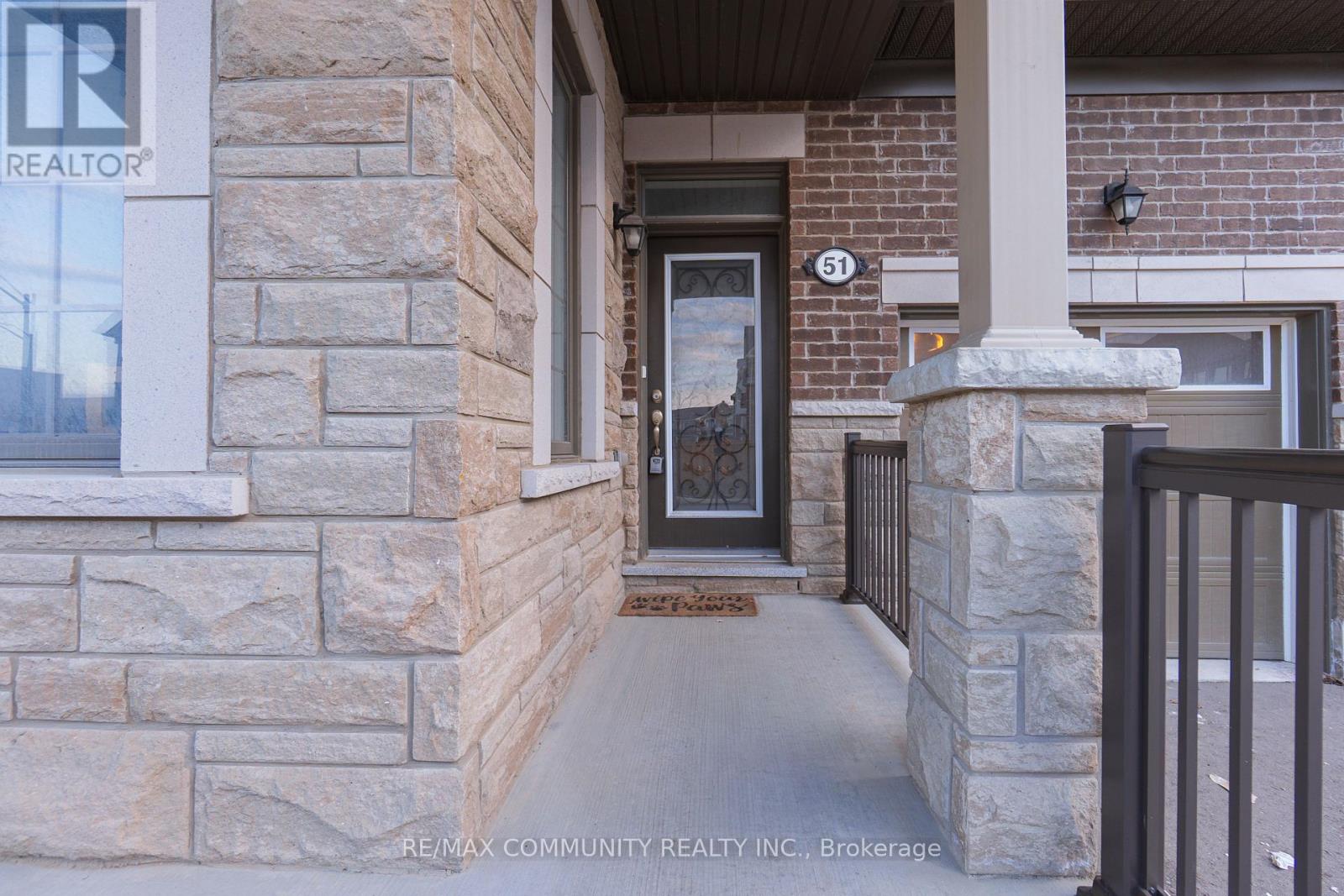 51 Cisco Drive, Whitby, Ontario  L1P 0M2 - Photo 3 - E12941040