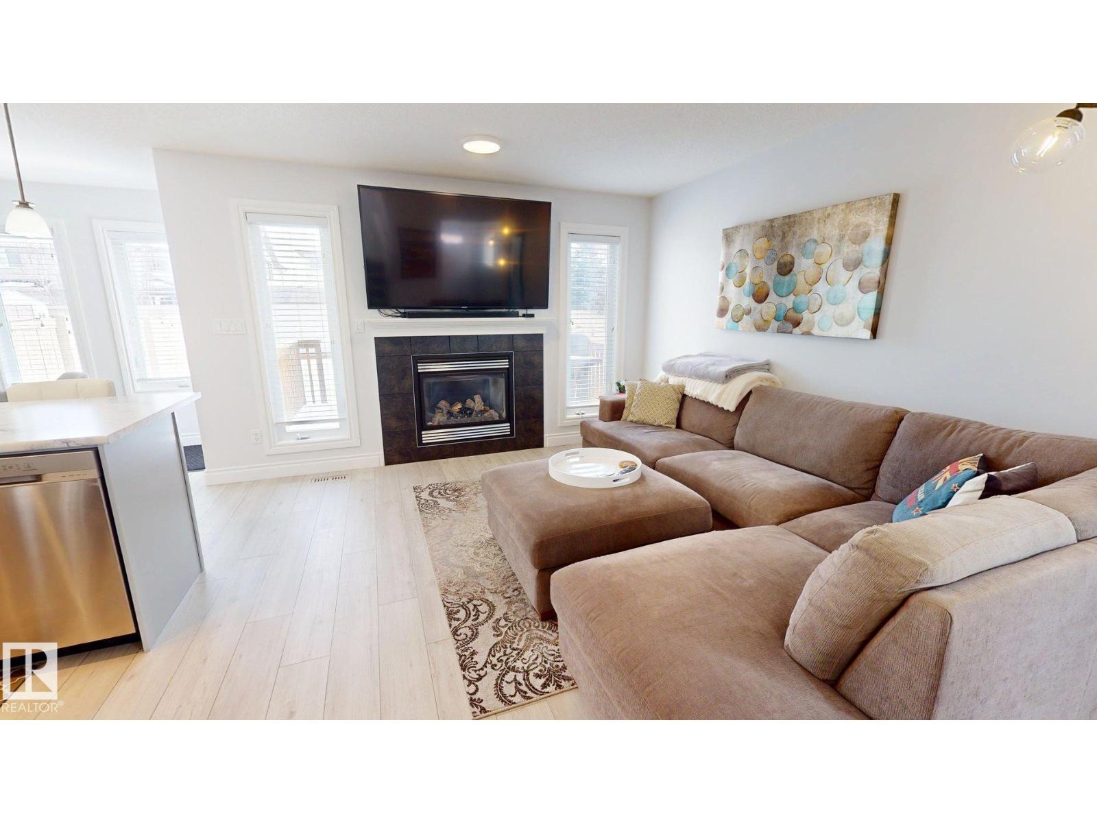 2057 69a St Sw, Edmonton, Alberta  T6A 0S5 - Photo 9 - E4479907