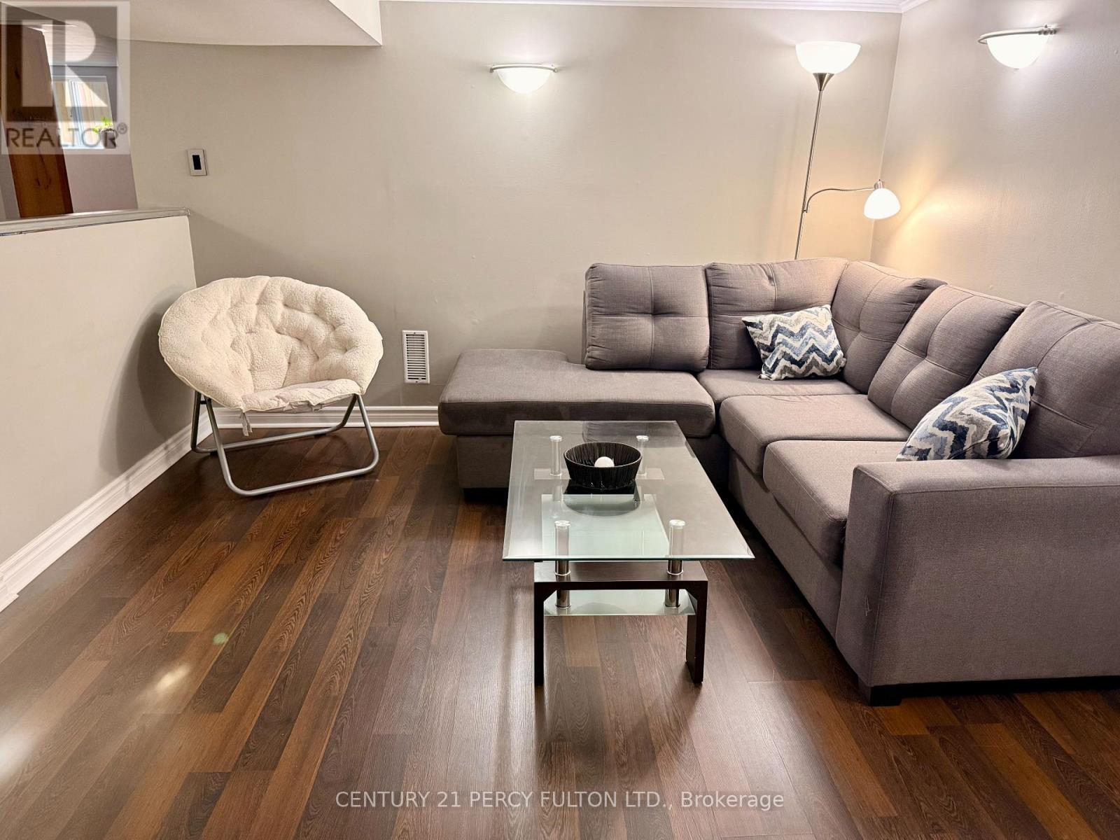 17 Maywood Park, Toronto, Ontario  M1K 2G9 - Photo 5 - E12941102