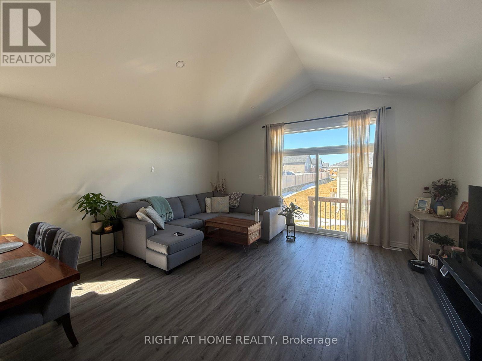 45 Yade Road, Arnprior, Ontario  K7S 0K1 - Photo 18 - X12941004