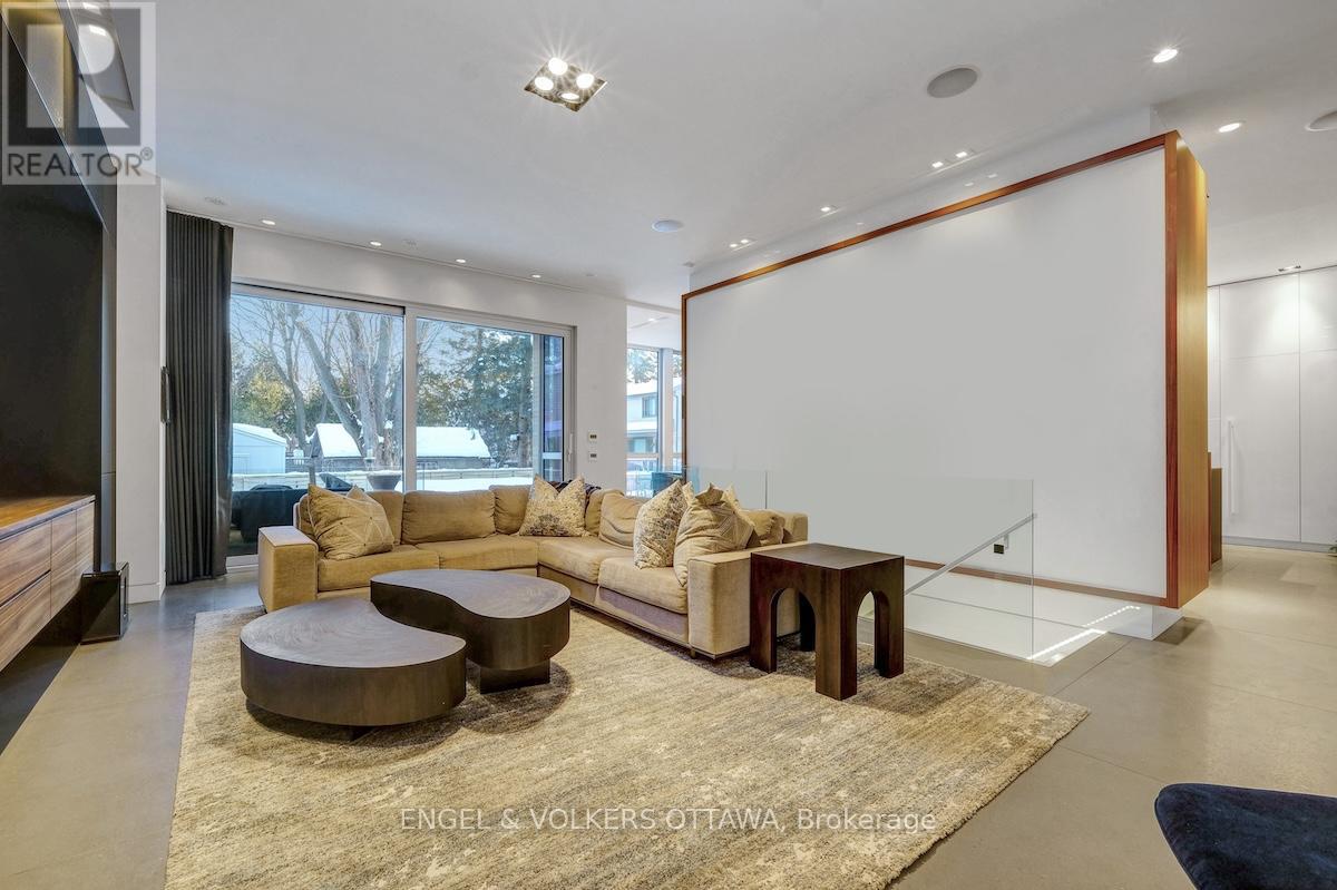 608 Byron Avenue, Ottawa, Ontario  K2A 0E5 - Photo 25 - X12941128