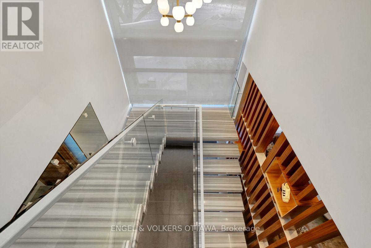 608 Byron Avenue, Ottawa, Ontario  K2A 0E5 - Photo 28 - X12941128