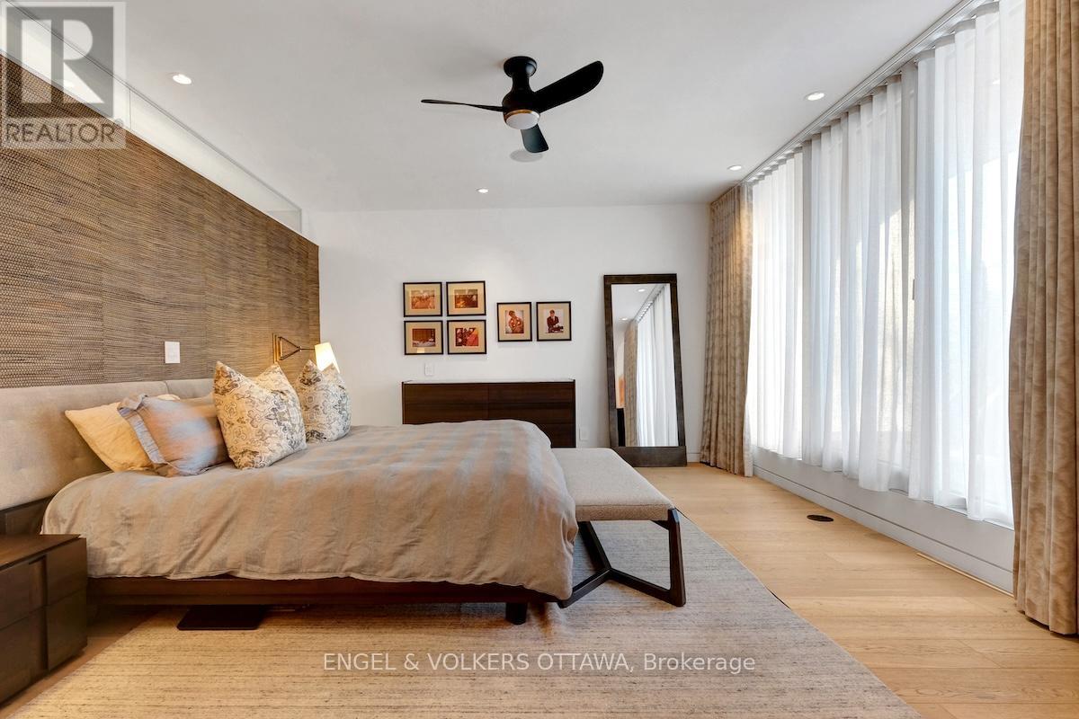 608 Byron Avenue, Ottawa, Ontario  K2A 0E5 - Photo 31 - X12941128